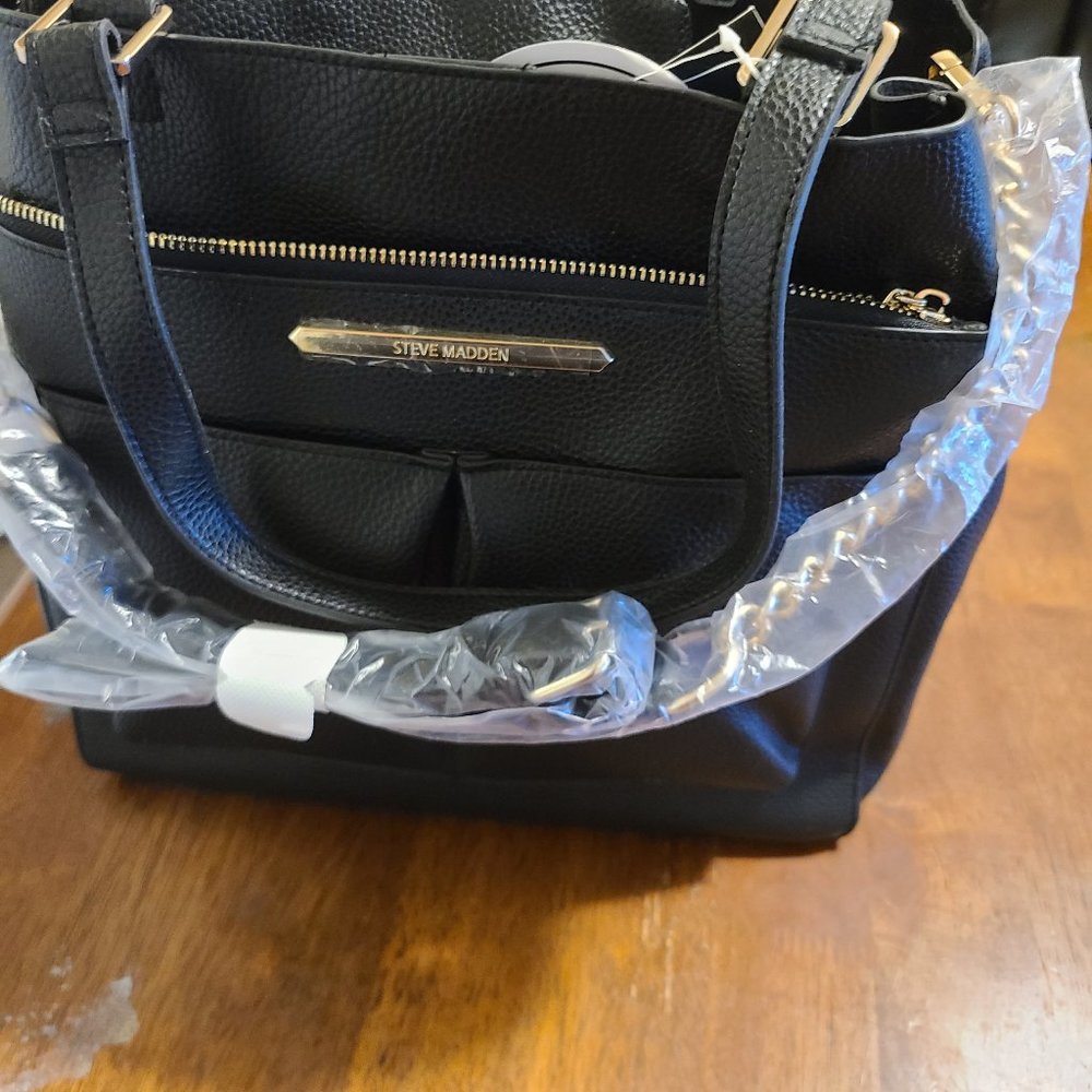Steve Madden Bucket Tote NWT